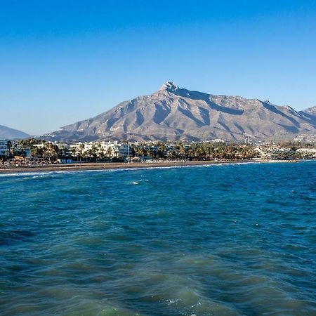 By Riva - Luxurious, Exclusive 2 Bedroom Apt Inside Puerto Banus Marbella Exteriör bild